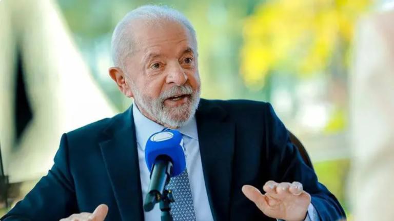 Lula tem empate técnico com Flávio, Caiado e Zema no 2º turno, diz PoderData/AYA